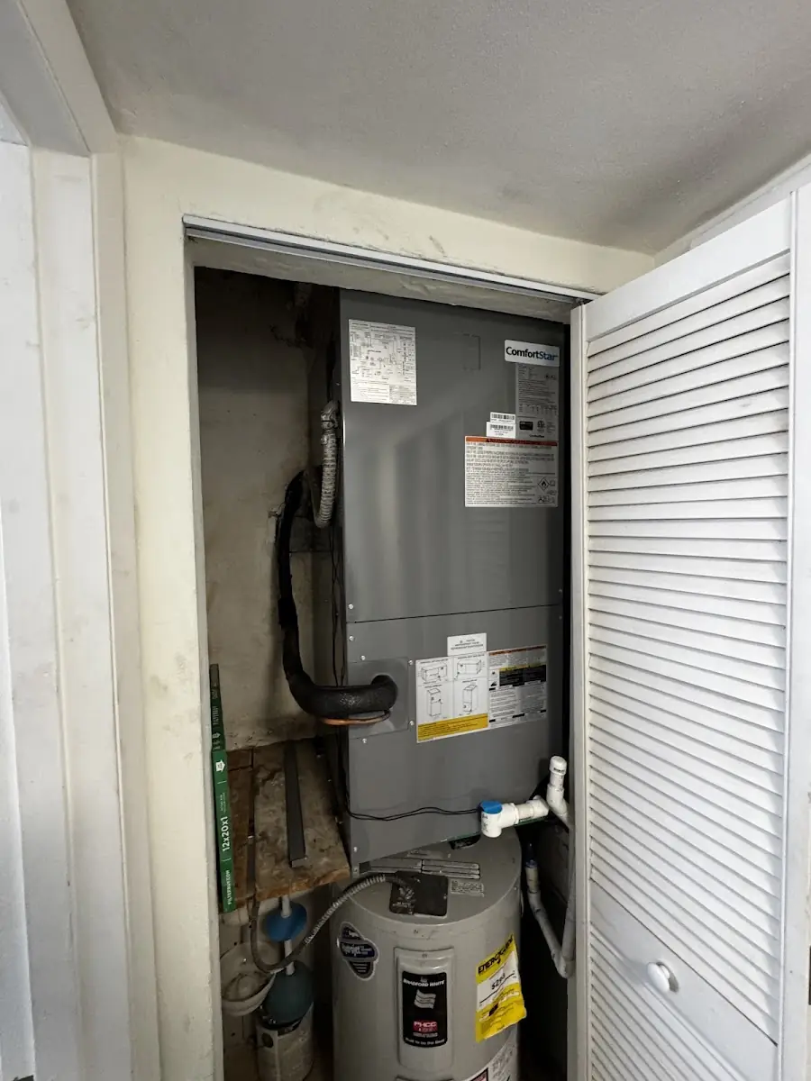 Air handler interior ComfortStar inspeccionado